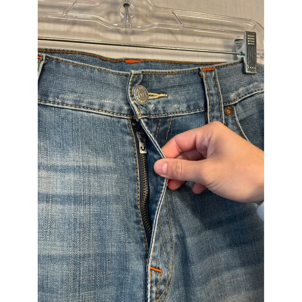 True Religion Mens Straight Distressed Blue Jeans 42 MNR3859OM Medium Wash